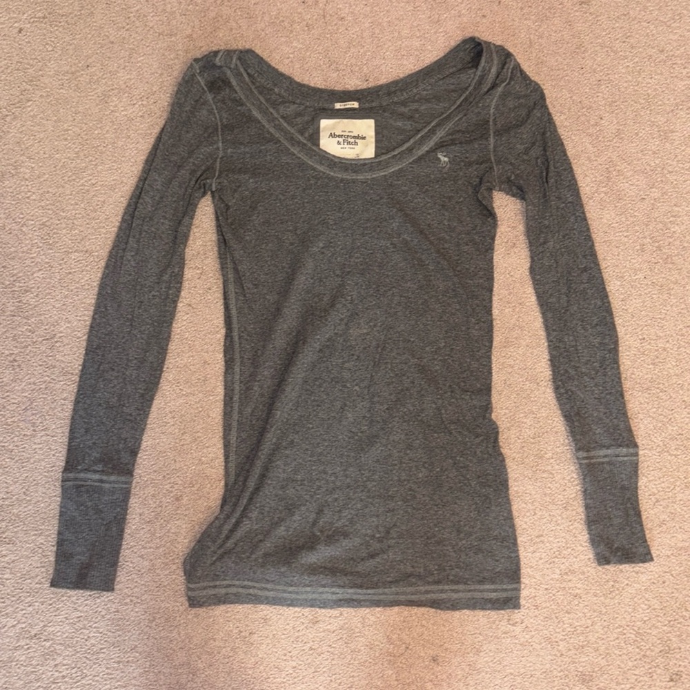 Large Gray Stretch A&F Long Sleeve Tee